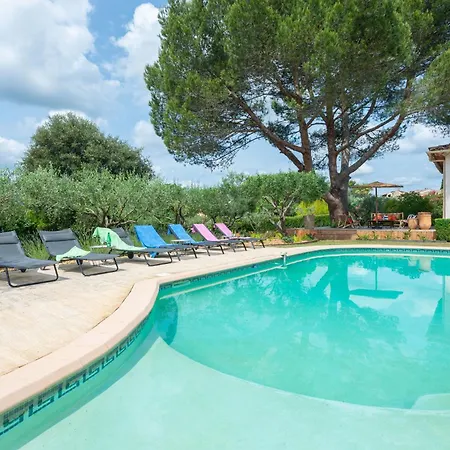 Berrette Villa Castillon-du-Gard